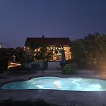 Holiday home Lastavica House With Heated Pool *