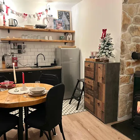 Lastavica House With Heated Pool * Zarovic