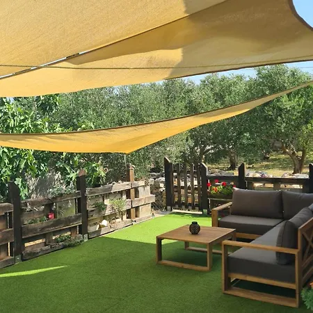 Lastavica House With Heated Pool Casa vacanze Zarovic