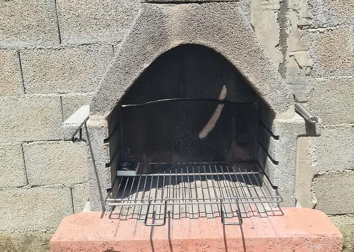 Holiday home Lastavica House With Heated Pool Zarovic