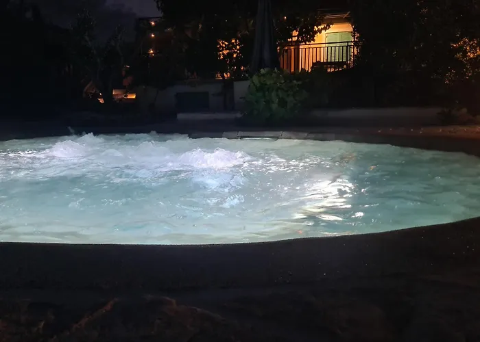 Lastavica House With Heated Pool