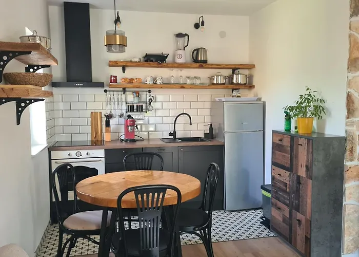 Lastavica House With Heated Pool *