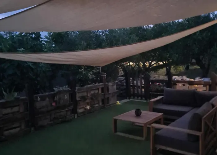 Lastavica House With Heated Pool * Zarovic