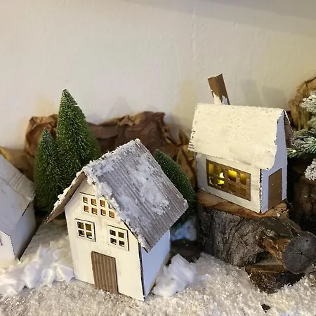 Lastavica House With Heated Pool